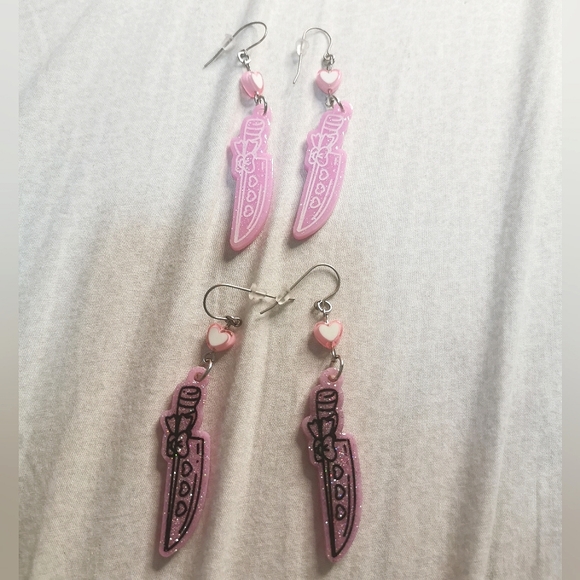SOLD - FREE GIFT WITH PURCHASE OVER $20 New Resin Pink Sparkly Knife Earrings - Picture 4 of 7